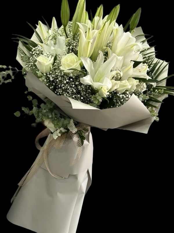 lilyum-buketi 5 DALLI LİLYUM BUKETİ (beyaz) - Görsel 1
