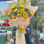 12 AYÇİÇEĞİ BUKETİ