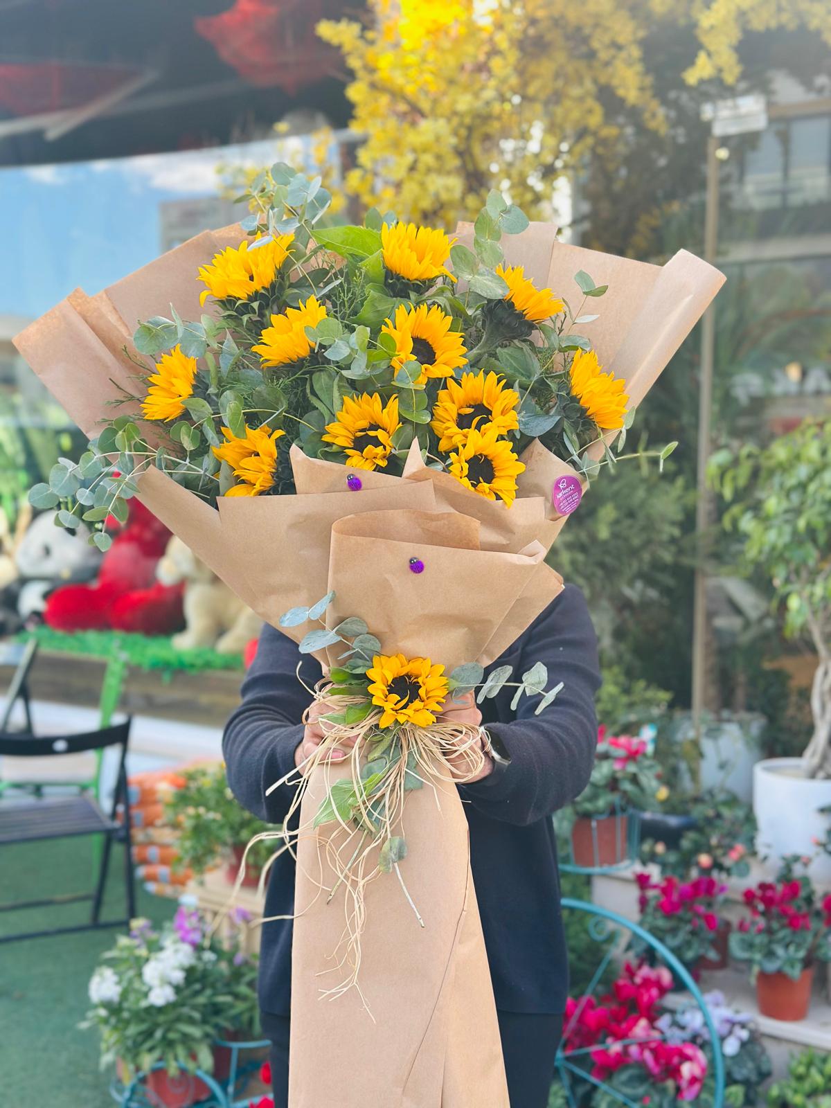 aycicegi-buketi 12 AYÇİÇEĞİ BUKETİ - Görsel 1